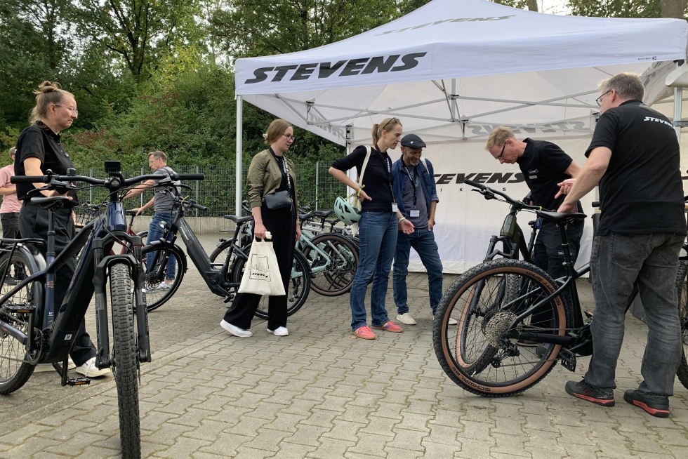 Stevens präsentiert neue Kollektion 2025 in Hamburg